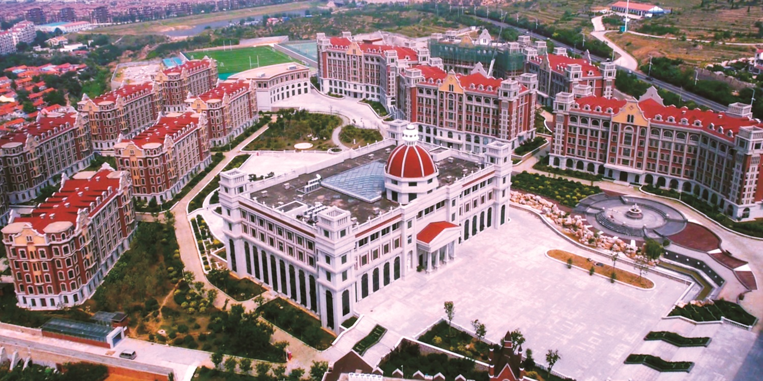 ​​CAMPUS PANORAMA