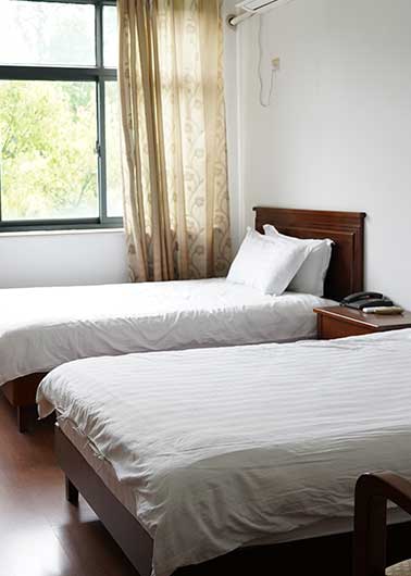 Comfortable Accommodation at Silk Mandarin Summer Camp